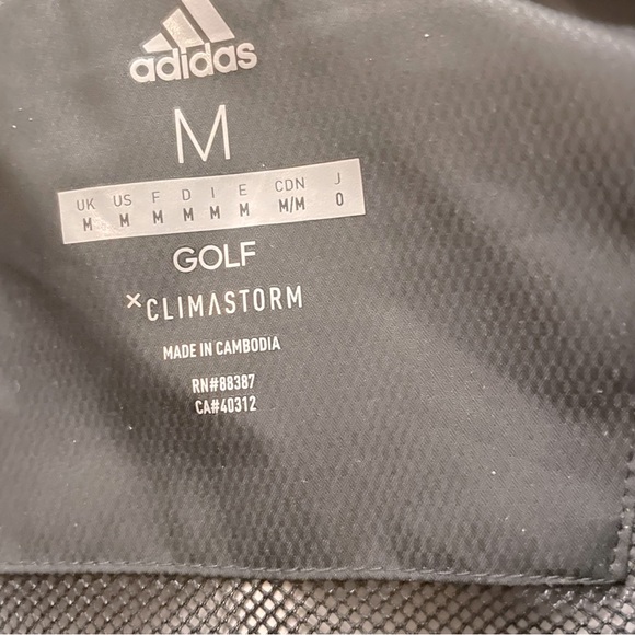 💙⬇️ $19.00 ⬇️ Men’s Adidas Golf Climastorm medium windbreaker - Picture 2 of 5